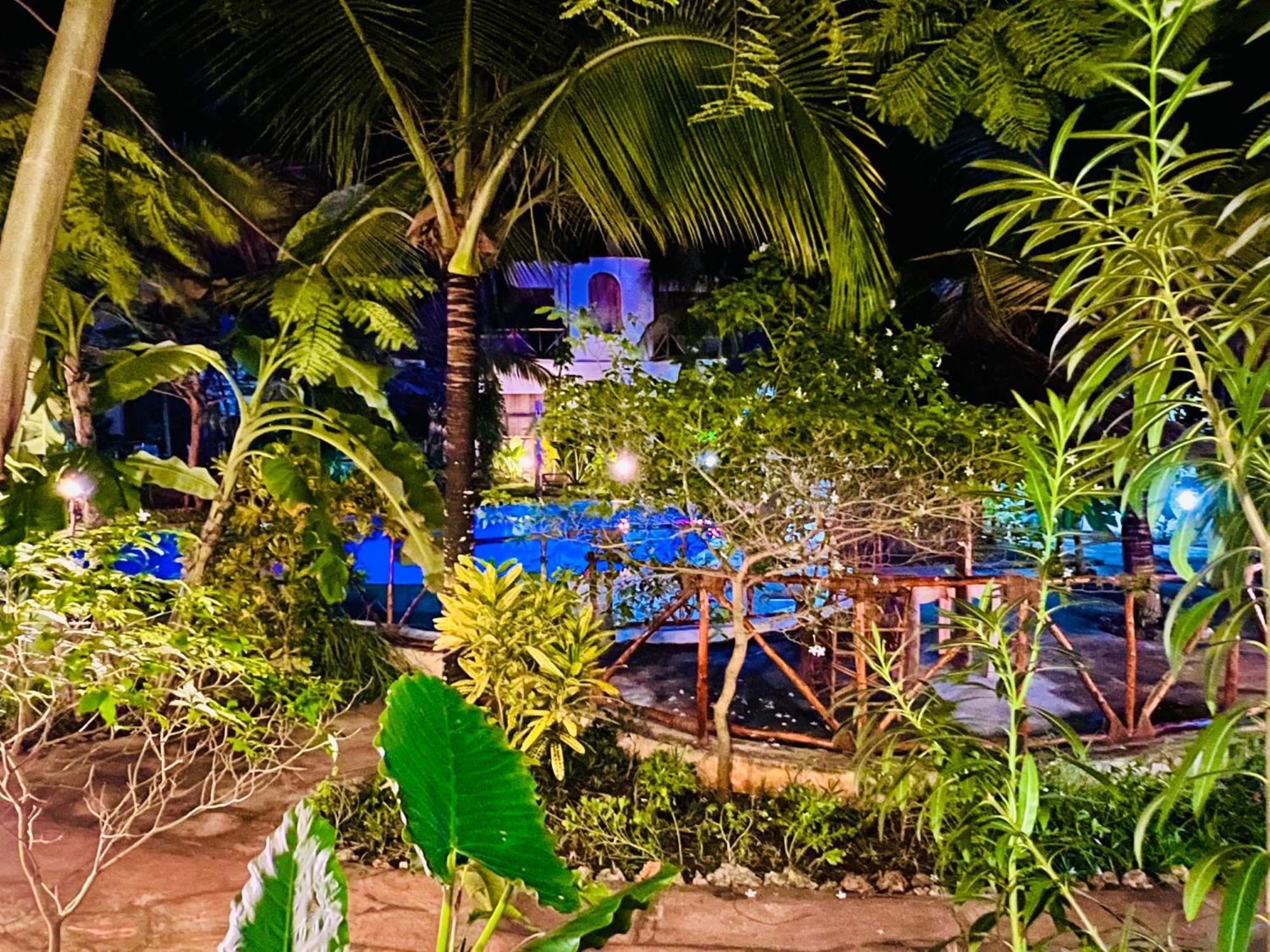 ホテル Tropical ナングウィ エクステリア 写真